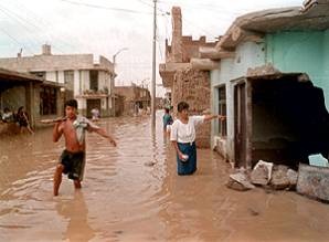 Überschwemmungen durch El Nino in Chepen